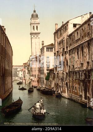 1895 ca. , VENEZIA , ITALIA : antico canale veneziano vicino A SAN GIORGIO DEI GRECI . Photocrom print colors a cura di Detroit Publishing Co. - VENEZIA - VENETO - ITALIA - FOTO STORICHE - STORIA - GEOGRAFIA - GEOGRAFIA - ARCHITETTURA - ARCHITETTURA - - campanile - chiesa - chiesa - ARTI - ARTE - canale ---- Archivio GBB Foto Stock