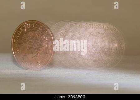 Spinning 2p Coin Foto Stock