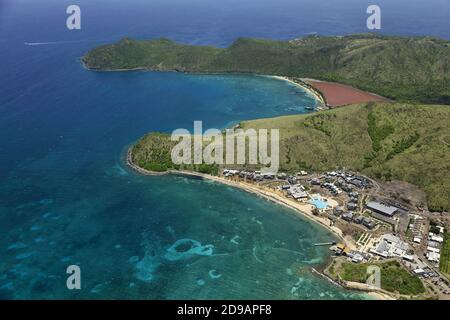 I Caraibi, Saint Kitts e Nevis: Vista aerea di Banana-Bay, a sud dell'isola vulcanica di St. Kitts. Foto Stock
