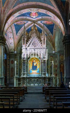 Firenze - 13 febbraio 2019: Chiesa Orsanmichele, l'altare della Madonna col Bambino Foto Stock