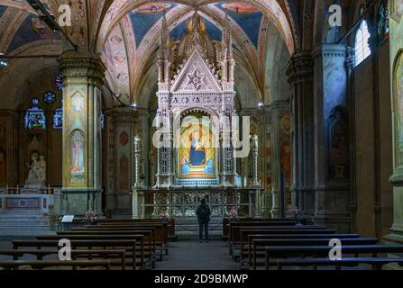 Firenze - 13 febbraio 2019: Chiesa Orsanmichele, l'altare della Madonna col Bambino Foto Stock