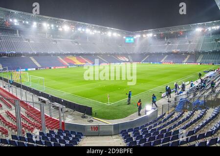 Red Bull Arena Salzburg all'interno della partita FC SALZBURG - FC BAYERN MUENCHEN 2-6 di calcio UEFA Champions League nella stagione 2020/2021 a Salisburgo, Austria, 3 novembre 2020. © Peter Schatz / Alamy Live News importante: Agenzie di stampa nazionali e internazionali SOLO per uso editoriale Foto Stock