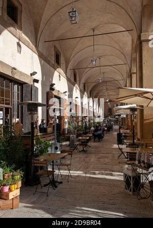 Arezzo, 2020 ottobre 30: La Loggia Vasari in Piazza Grande. Foto Stock