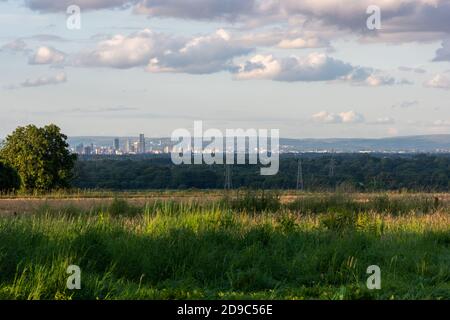 Vista di Manchester da Broomedge Cheshire Foto Stock