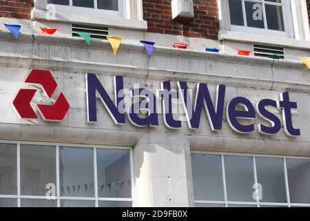 Cartello NatWest Bank, Kingston upon Thames, Surrey Foto Stock