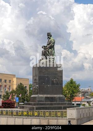 Belgrado, Serbia - 17 giugno 2018: Monumento Vuk Karadzic filologo serbo e linguista a Belgrado, Serbia. Foto Stock