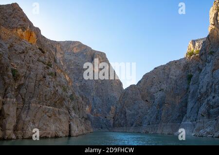 Il canyon di Karanlik (scuro) e il fiume Eufrate a Kemaliye Erzincan Turchia Foto Stock