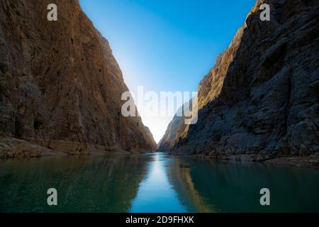 Fiume e canyon Foto Stock