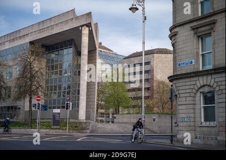 Civic Building’s, inclusi gli uffici di Wood Quay a Merchant’s Quay, Dublino, Irlanda. Foto Stock