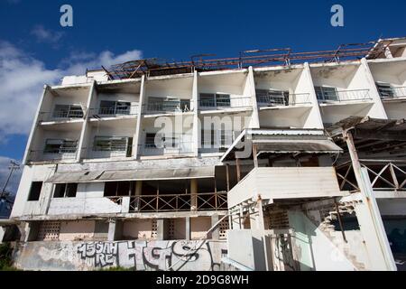 Hotel abbandonato e fatiscente a Bridgetown, Barbados Foto Stock