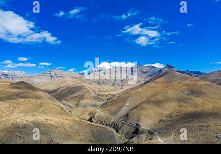 --FILE--Monte Kailash a Taqin, Baga Township, Burang County, Prefettura di Ngari, Regione Autonoma del Tibet della Cina sudoccidentale, 27 settembre 2020. *** Loca Foto Stock