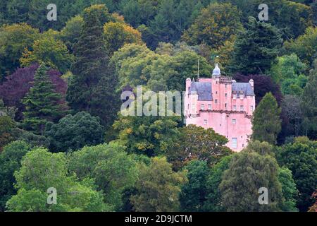 Craigievar Castle, Aberdeenshire, Scozia. Di proprietà del National Trust for Scotland. Foto Stock