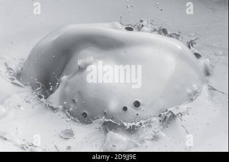 Sculture di fango bollente in Hverir area geotermica, Islanda Foto Stock