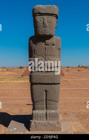 Monolito Estela Ponce, Kalasasya, sito archeologico Tiwanaku o Tiahuanaco, patrimonio mondiale dell'UNESCO, Altiplano, la Paz, Bolivia, America Latina Foto Stock