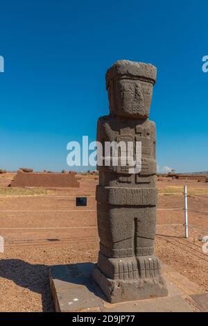 Monolito Estela Ponce, Kalasasya, sito archeologico Tiwanaku o Tiahuanaco, patrimonio mondiale dell'UNESCO, Altiplano, la Paz, Bolivia, America Latina Foto Stock