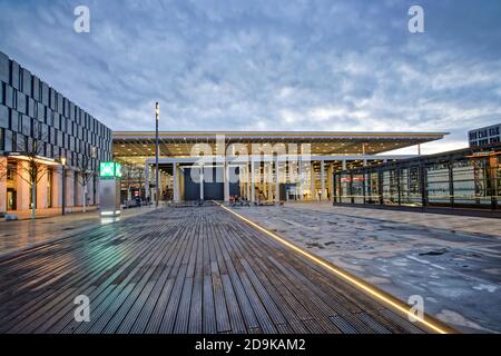 Flughafen Berlino Brandenburgo BER. Inbetriebnahme des BER, Terminal 1, em. 31. Ottobre 2020 wurde das neue Terminal 1 des Flughafens Berlino Brandenburgo Foto Stock