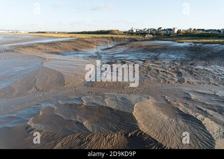 Pianure di fango esposte nei pressi di Portishead e delle banchine di Avonmouth Foto Stock