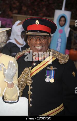 Manhattan, Stati Uniti d'America. 31 Ott 2011. NEW YORK, NY - OTTOBRE 31: Al Roker sul set della Celebrazione di Halloween 'Today' 2011 della NBC al Rockefeller Plaza il 31 Ottobre 2011 a New York City. Persone: Al Roker Credit: Storms Media Group/Alamy Live News Foto Stock