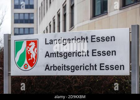 Cartello di fronte alla Corte Regionale di Essen, alla Corte Distrettuale di Essen, alla Corte del lavoro di Essen, alla zona della Ruhr, alla Renania Settentrionale-Vestfalia, Germania Foto Stock