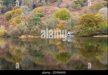 Autunno a Rydal Water Foto Stock