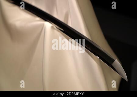 Raccolta del XIV secolo Katana giapponese, Wakizashi, tanto e Samurai spade  Foto stock - Alamy