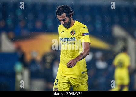 VILLARREAL, SPAGNA - NOVEMBRE 05: Raul Albiol di Villarreal CF durante la partita UEFA Europa League tra Villareal CF e Maccabi Tel Aviv all'Estadio de la Ceramica il 05 novembre 2020 a Villarreal, Spagna. (Foto di Pablo MoranoOrange Pictures) Foto Stock