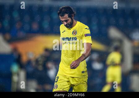 VILLARREAL, SPAGNA - NOVEMBRE 05: Raul Albiol di Villarreal CF durante la partita UEFA Europa League tra Villareal CF e Maccabi Tel Aviv all'Estadio de la Ceramica il 05 novembre 2020 a Villarreal, Spagna. (Foto di Pablo MoranoOrange Pictures) Foto Stock