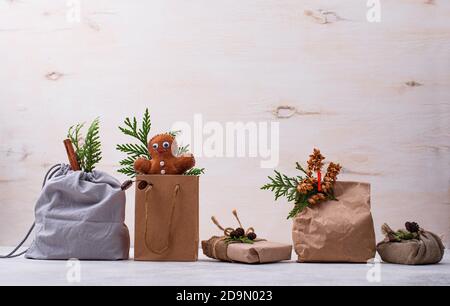 Idee diverse per zero rifiuti regalo di Natale Foto Stock