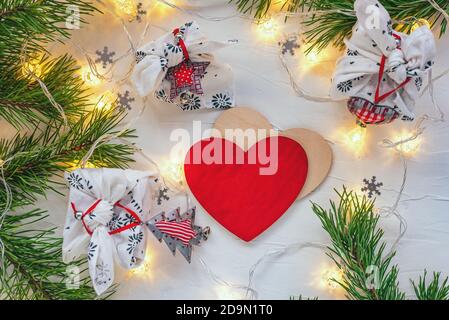 Confezione xmas furoshiki, regalo di natale etico, concetto zero rifiuti Foto Stock