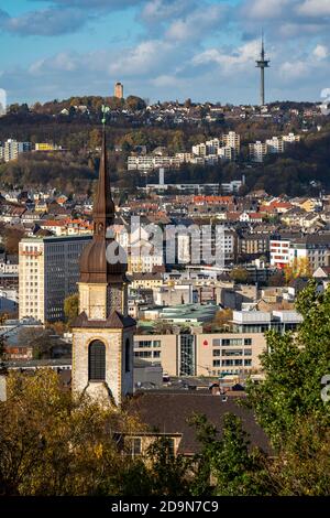 Vista su Wuppertal, a nord, centro città quartiere Elberfeld, vista sulla città nord a Wuppertal-Katernberg, NRW, Germania Foto Stock