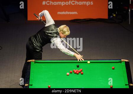 MILTON KEYNES, REGNO UNITO. 06 novembre 2020. Neil Robertson durante il giorno 1 Semifinali di 2020 888Sport campione di campioni snooker alla Marshall Arena Venerdì 06 novembre 2020 a MILTON KEYNES, INGHILTERRA. Credit: Taka G Wu/Alamy Live News Foto Stock