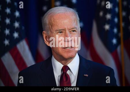 Candidato presidenziale democratico, ex Vice presidente Joe Biden offre commento sulla Trump dell amministrazione di recenti azioni in Iraq il 07 gennaio Foto Stock