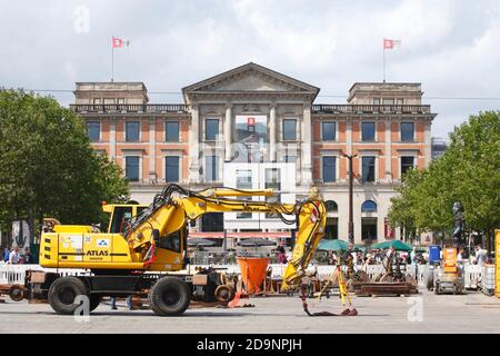 Lavori di costruzione di strade nella Bahnhofsplatz di Brema, Germania, Europa Foto Stock