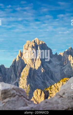 Cadini di Misurina, particolare di Cimon di Croda liscia, cima Cadin Nord Est, cima Cadin di San Lucano, cima Eötvos, Montagne dolomitiche, Auronzo di Cadore, provincia Belluno, Veneto, Italia, Europa Foto Stock