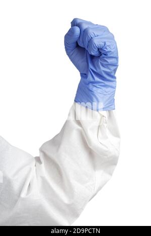 Una mano umana clench pugno in un guanto medico blu. Isolato su bianco. Foto Stock