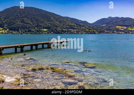 Fermata barca, Bad Wiessee, Tegernsee, Alpi Bavaresi, Baviera, Germania, Europa Foto Stock