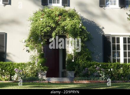 South Pasadena, California, USA 4 novembre 2020 UNA visione generale dell'atmosfera di Liar, Liar House Filming Location al 1004 Highland Avenue il 4 novembre 2020 a South Pasadena, California, USA. Foto di Barry King/Alamy Stock foto Foto Stock