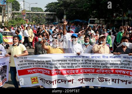 Dhaka, Bangladesh - 07 novembre 2020: I membri del Bangladesh indù buddista Christian Unity Council si radunano contro la violenza comunitaria mentre vengono lanciati Foto Stock