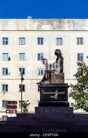 Nicolaus Copernicus Monumento di Bertel Thorvaldsen a Krakowski Przedmiescie, Varsavia, Polonia Foto Stock