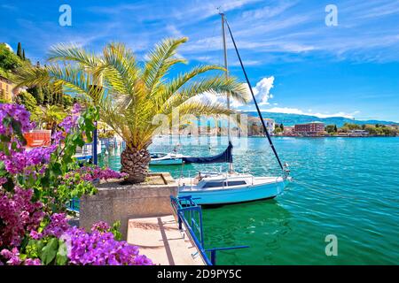 Toscolarno Maderno villaggio sul Lago di Garda vista, regione Lombardia di Italia Foto Stock