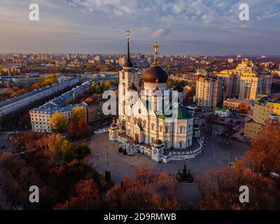 Serata autunno Voronezh, Annunciazione Cattedrale, vista aerea droni Foto Stock