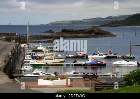 Maidens Harbour, Maidens Village, South Ayrshire, Scotland, UK il pittoresco porto si trova sulla costa occidentale della Scozia nel Firth of Clyde Foto Stock