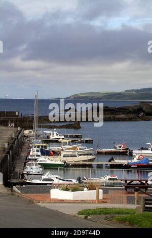 Maidens Harbour, Maidens Village, South Ayrshire, Scotland, UK il pittoresco porto si trova sulla costa occidentale della Scozia nel Firth of Clyde Foto Stock