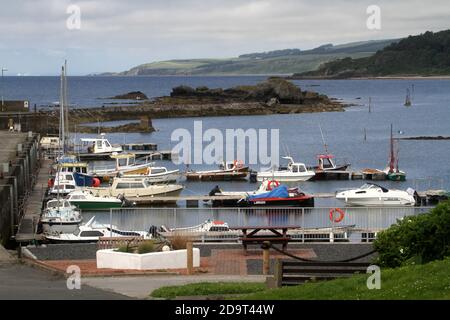 Maidens Harbour, Maidens Village, South Ayrshire, Scotland, UK il pittoresco porto si trova sulla costa occidentale della Scozia nel Firth of Clyde Foto Stock