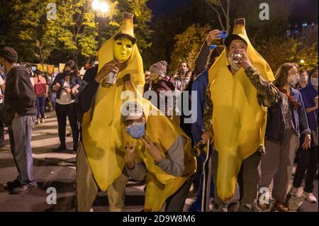 07 novembre 2020, Washington, DC -- le celebrazioni hanno continuato a Washington, DC dopo l'annuncio che JoeBiden è il nuovo presidente eletto. Foto Stock