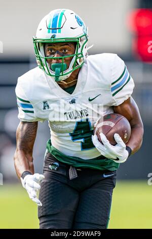 Tulane Green Wave Wide ricevitore JHA'Quan Jackson (4) durante la partita di calcio del college NCAA tra Tulane e ECU sabato 7 novembre 2020 presso lo stadio Dowdy-Ficklen di Greenville, North Carolina. Jacob Kupferman/CSM Foto Stock