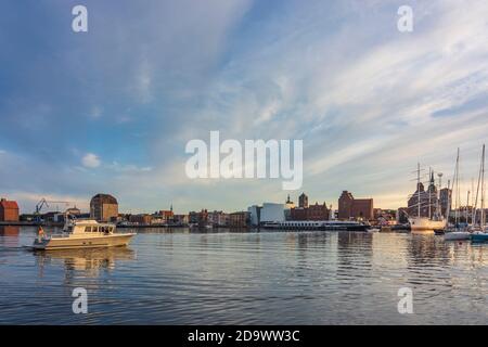 Stralsund: Porto, Città Vecchia, Ostsee (Mar Baltico), Meclemburgo-Vorpommern, Germania Foto Stock