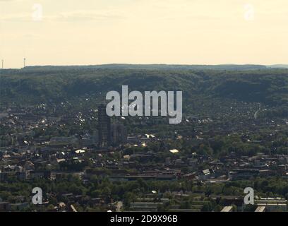 Vista su jena dopo un'escursione a Jenzig in estate Foto Stock