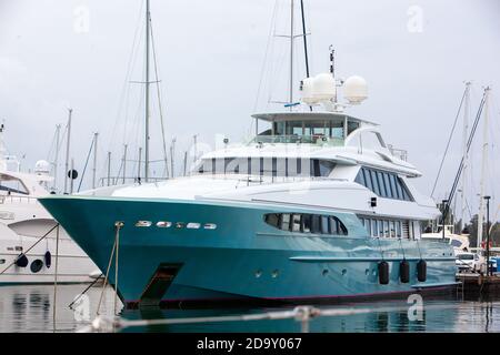 Grecia. Corfù 27 ottobre 2016: Yacht ormeggiato a Gouvia Marina Foto Stock