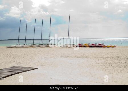 Spiaggia di sabbia a Cayo Santa Maria Sercotel Experience, Playa Vista del Mar, Cuba, nei Caraibi. Foto Stock